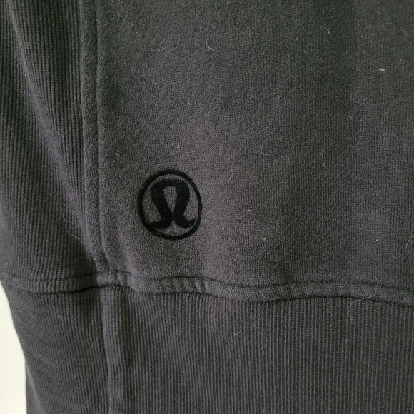 RARE Lululemon Floral Flock Pullover size 2 black quarter zip velvet floral 2017 - Picture 8 of 16